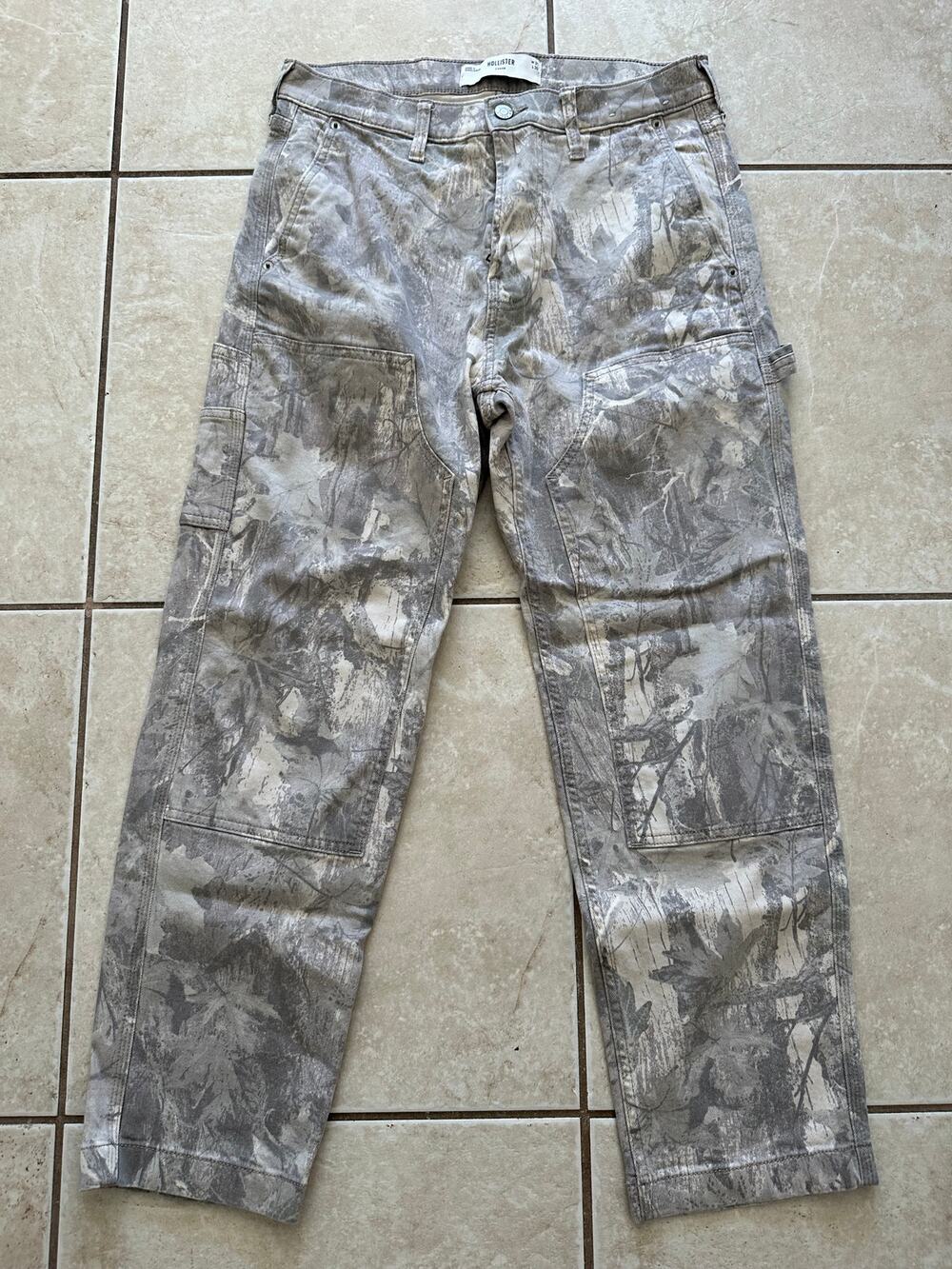 Hollister Loose Carpenter Pants Mens Size 31x30 Gray Camo Leaf Tree